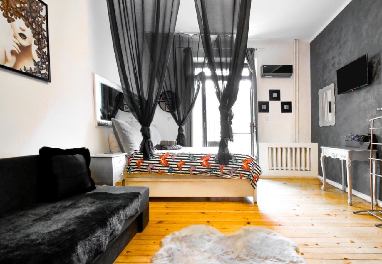 Dietro L Angolo, 2 Bath Apartman Szófia Kültér fotó
