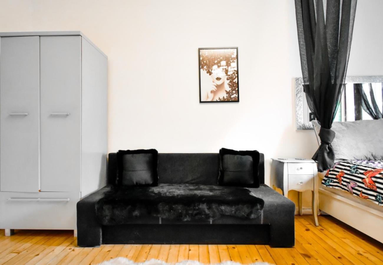 Dietro L Angolo, 2 Bath Apartman Szófia Kültér fotó