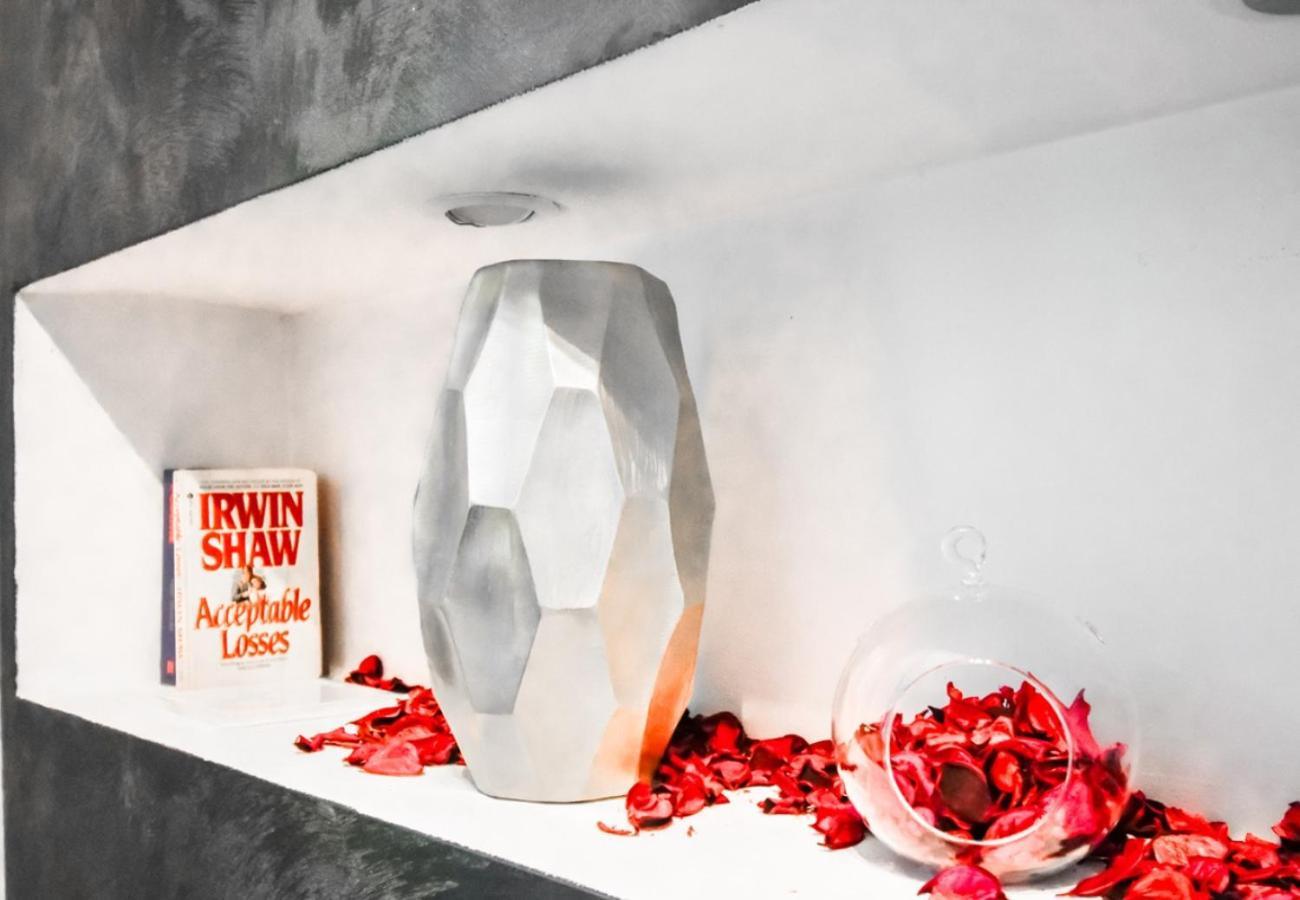 Dietro L Angolo, 2 Bath Apartman Szófia Kültér fotó